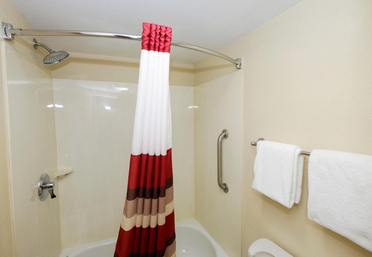Red Roof Inn Columbus West - Hilliard New Rome Экстерьер фото