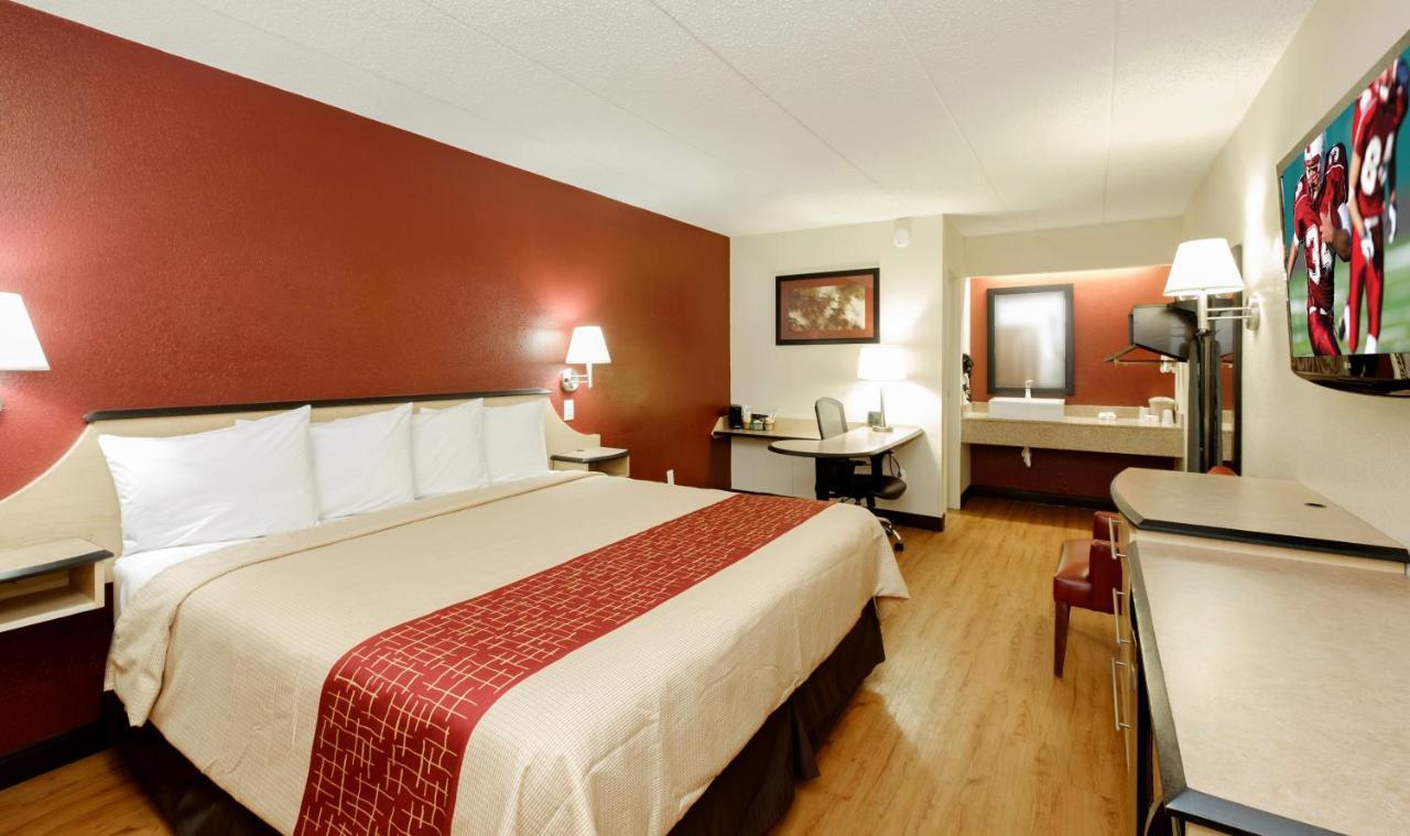 Red Roof Inn Columbus West - Hilliard New Rome Экстерьер фото