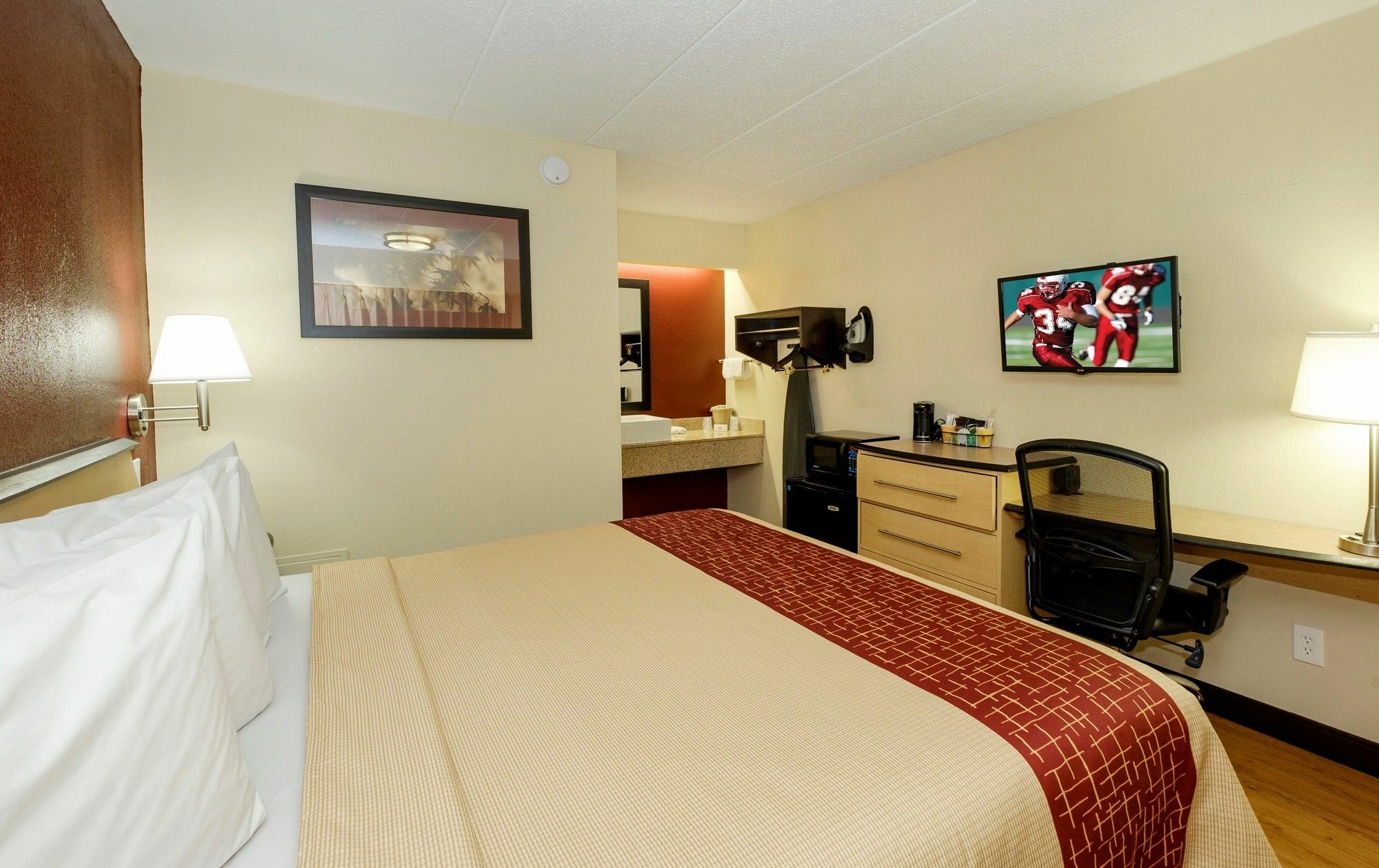 Red Roof Inn Columbus West - Hilliard New Rome Экстерьер фото