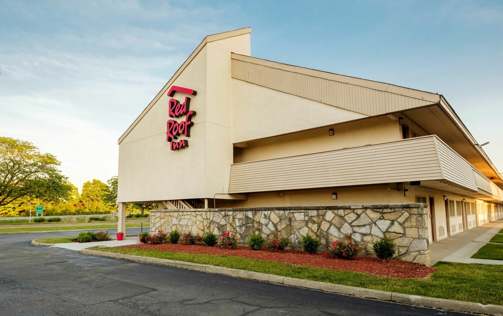 Red Roof Inn Columbus West - Hilliard New Rome Экстерьер фото